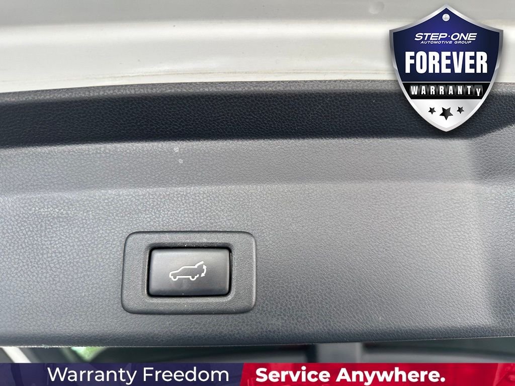 Used 2019 White Subaru Touring image 33