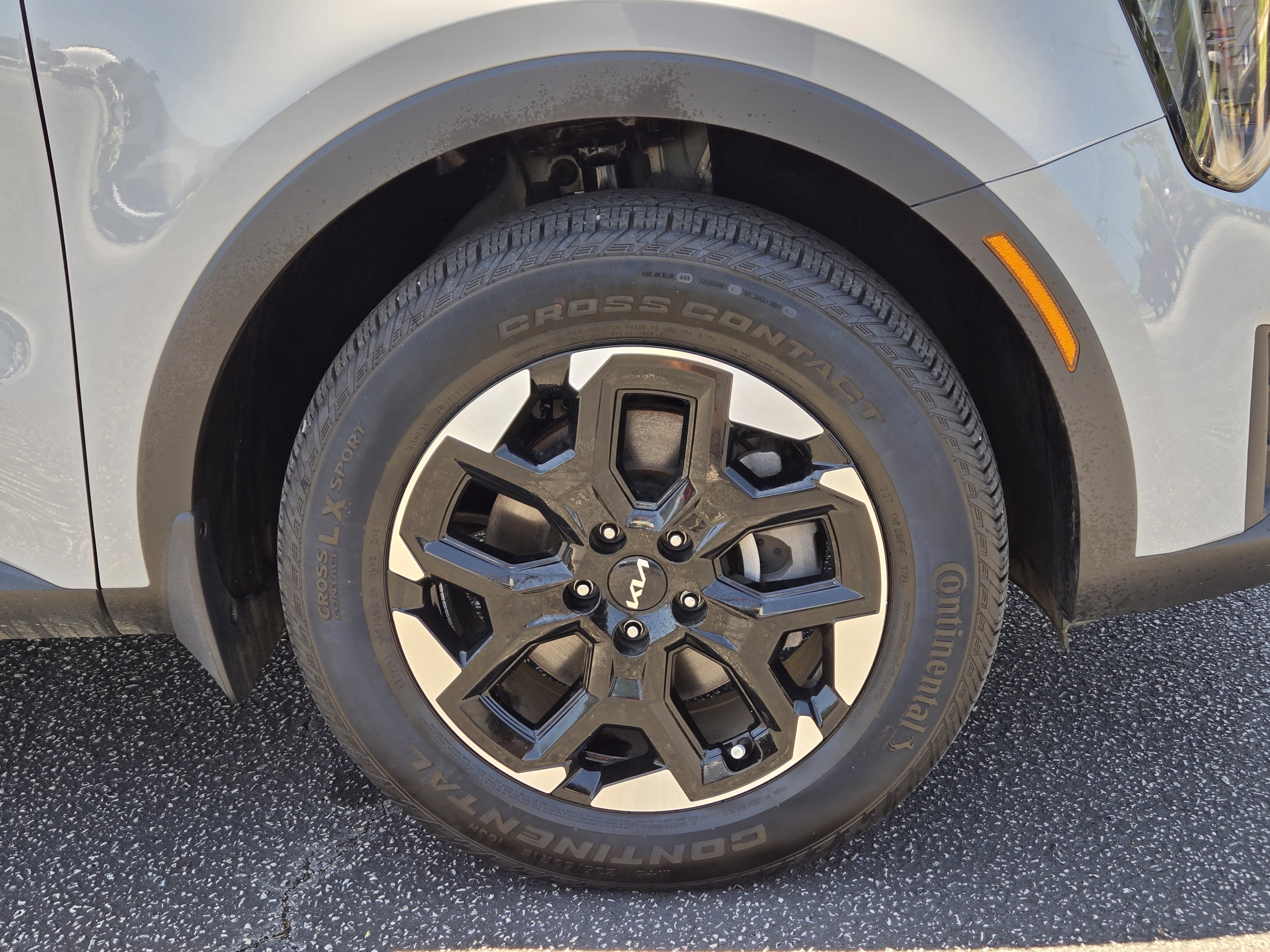 Used 2025 Gray Kia S image 5