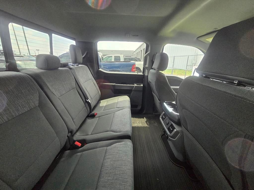 Used 2023 Silver Ford XLT image 6