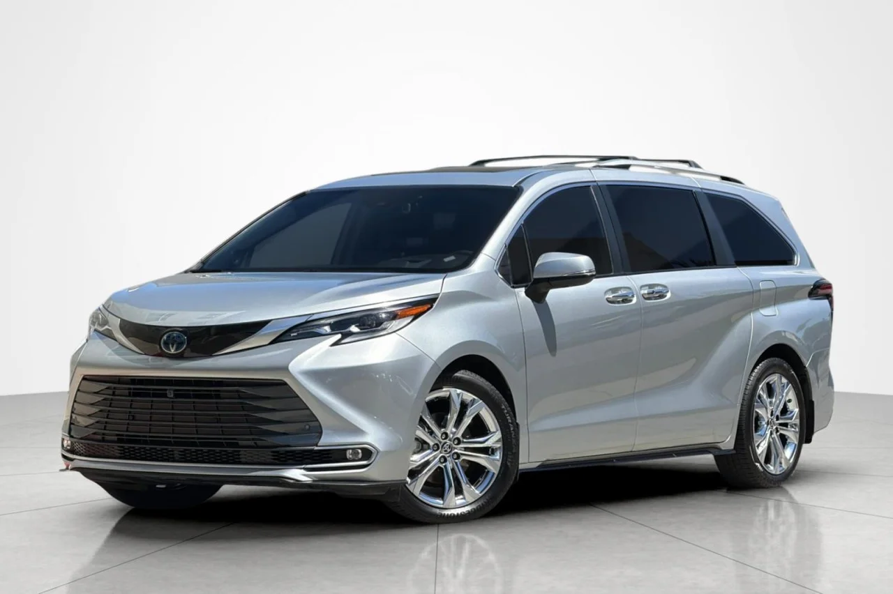 Used 2023 CELESTIAL SILVER Toyota Platinum image 1