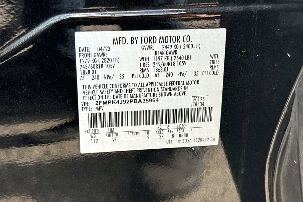 2023 Ford Edge SEL photo 3