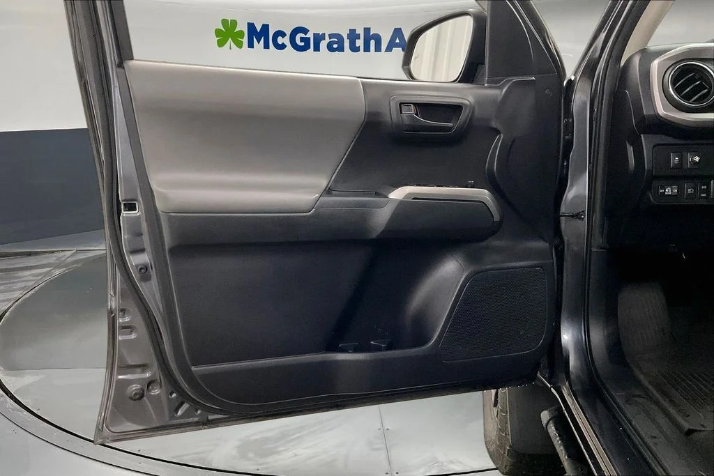 Used 2022 Gray Toyota SR5 image 28