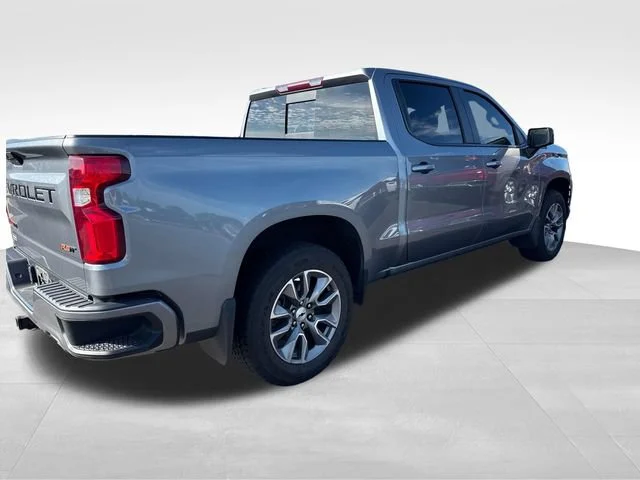 Used 2021 SATIN STEEL METALLIC Chevrolet RST image 4