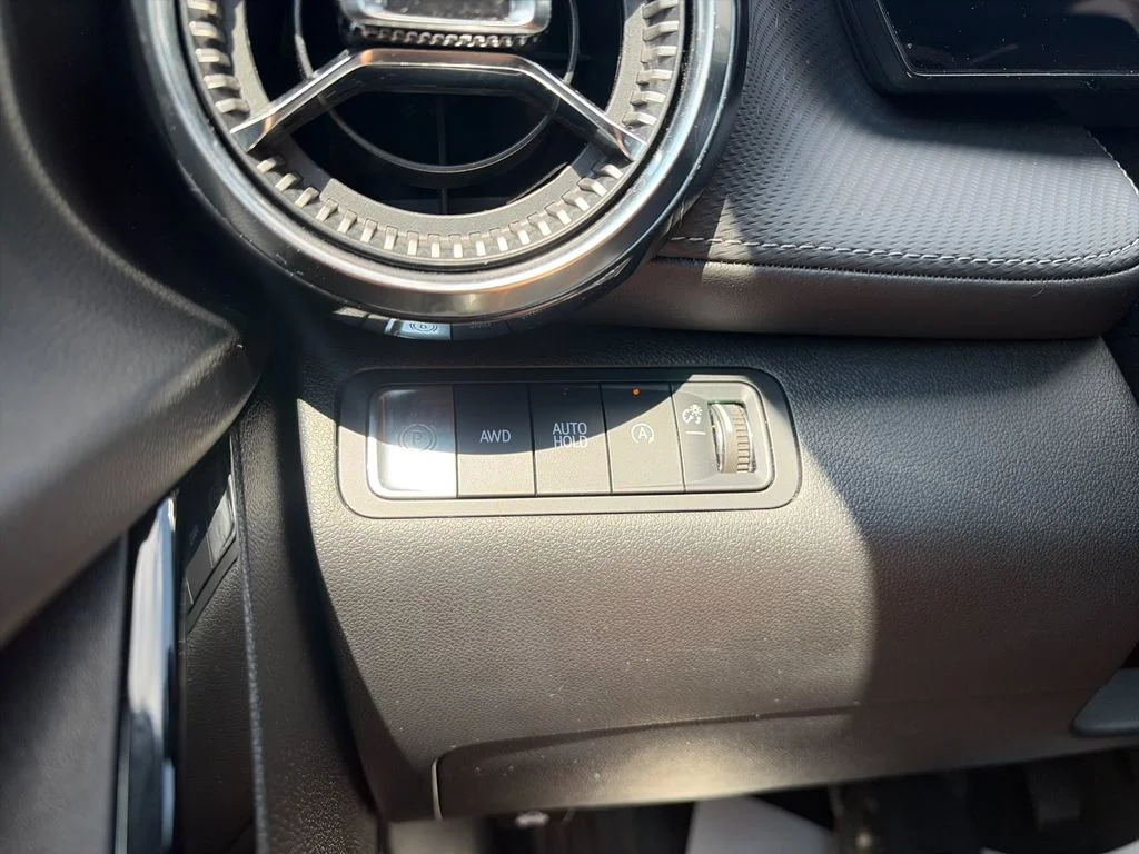Used 2025 Gray Chevrolet LT image 33