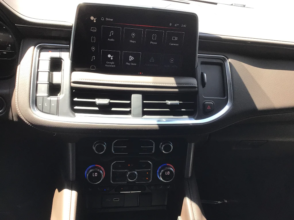 Used 2024 Onyx Black GMC SLT image 17