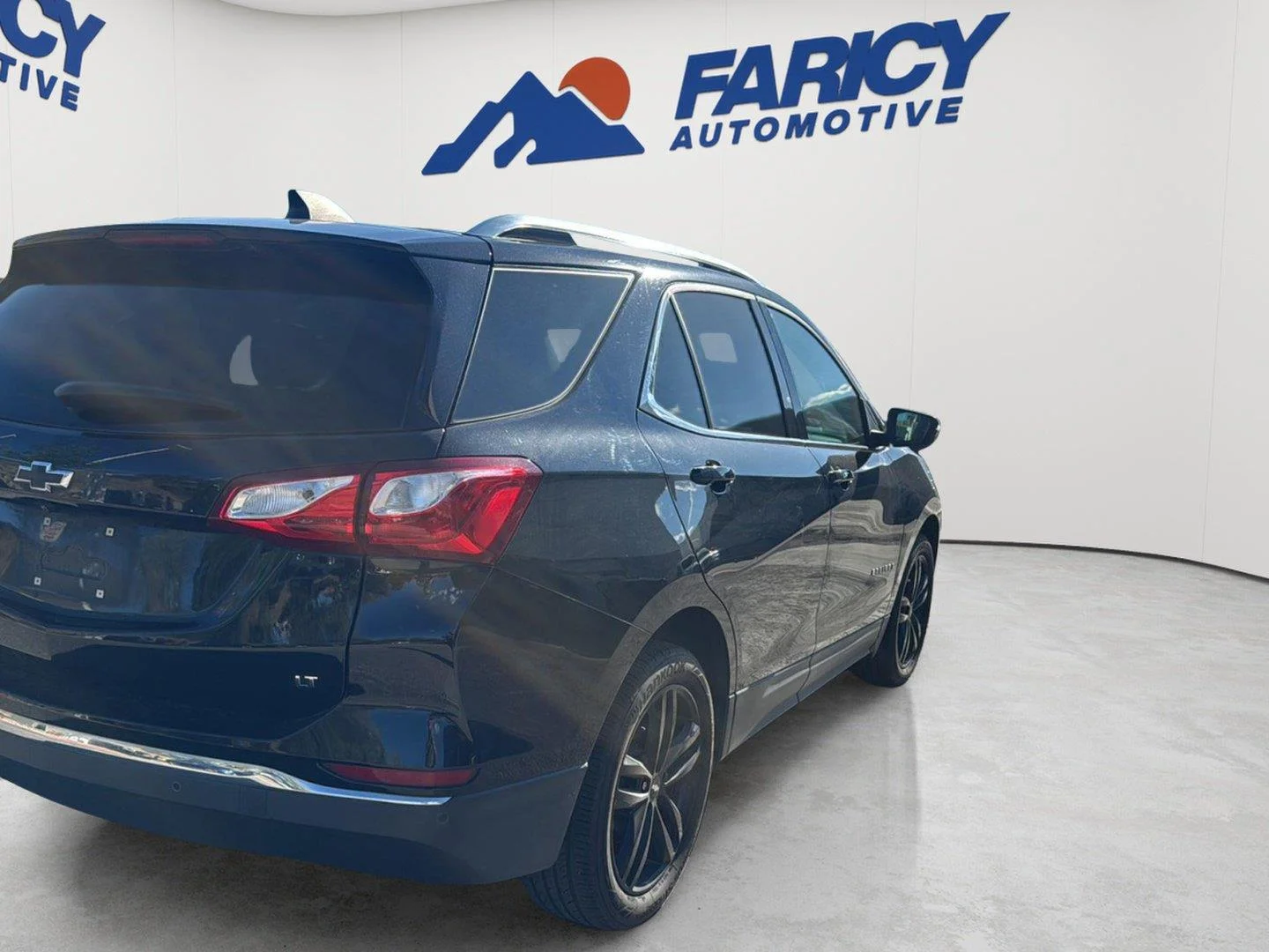 Used 2020 Mosaic Black Metallic Chevrolet LT image 6