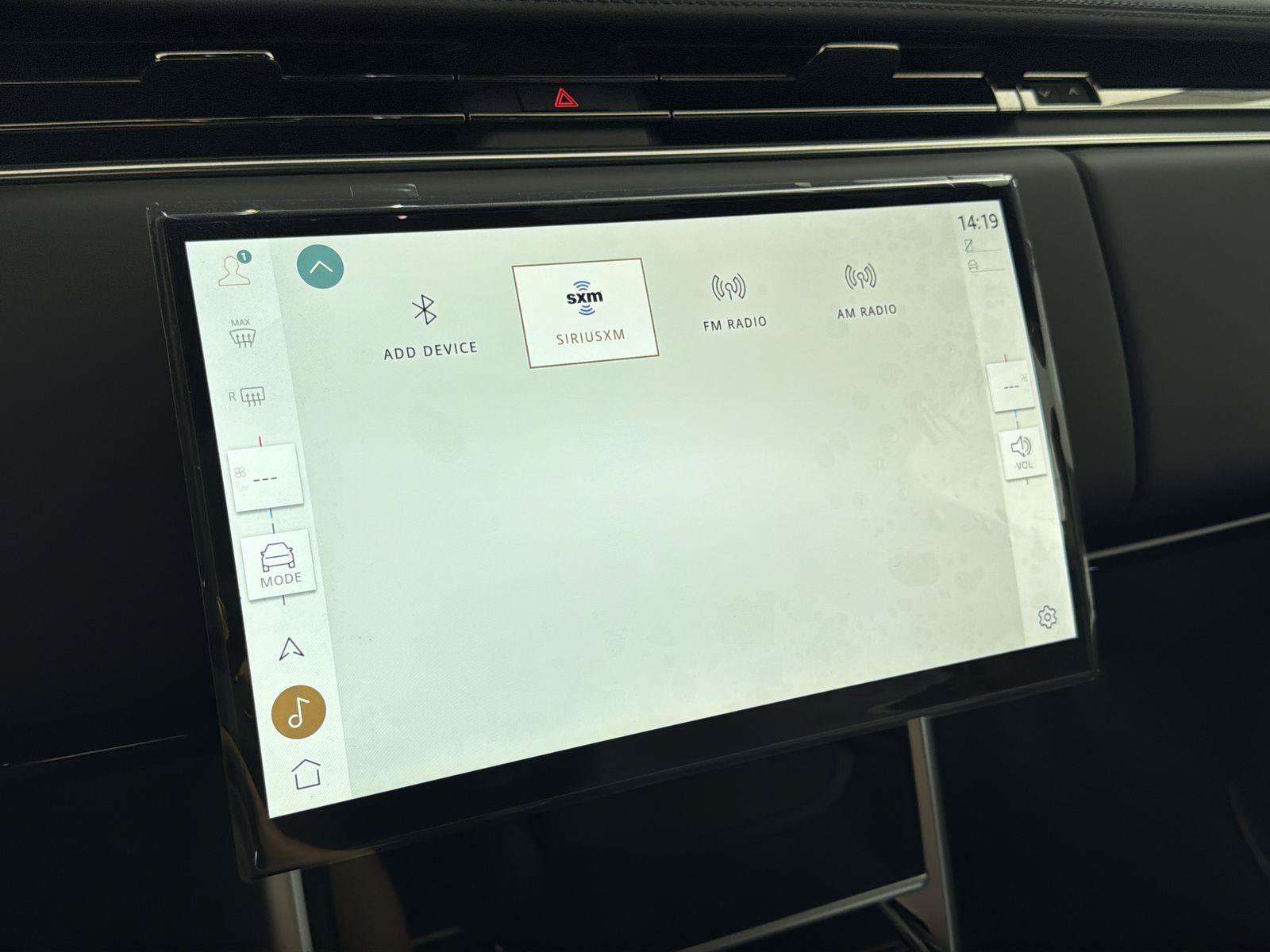 2026 Land Rover Range Rover SE - Photo 18