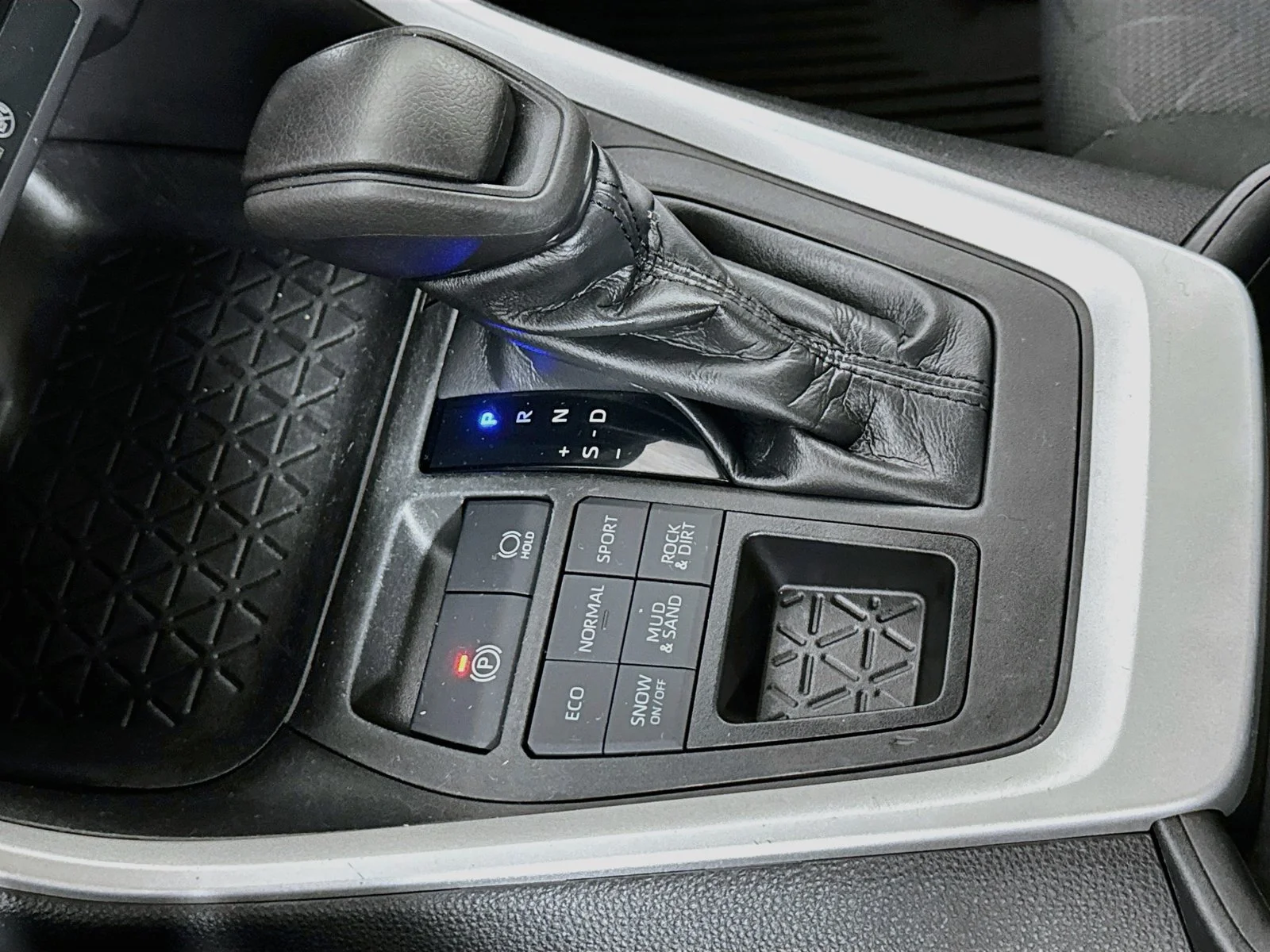 Used 2021 Gray Toyota XLE image 14