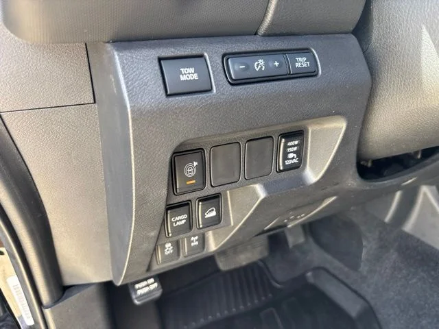 Certified Used 2022 Black Nissan PRO-4X image 18