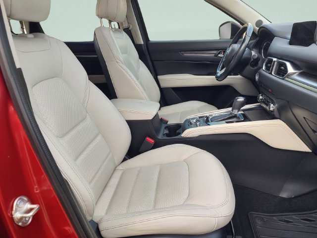 Used 2017 Red Mazda Grand Select image 29