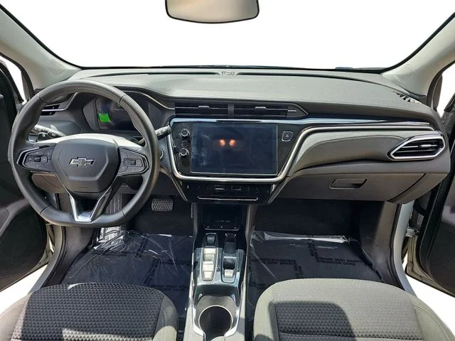 Used 2023 Silver Chevrolet LT image 9