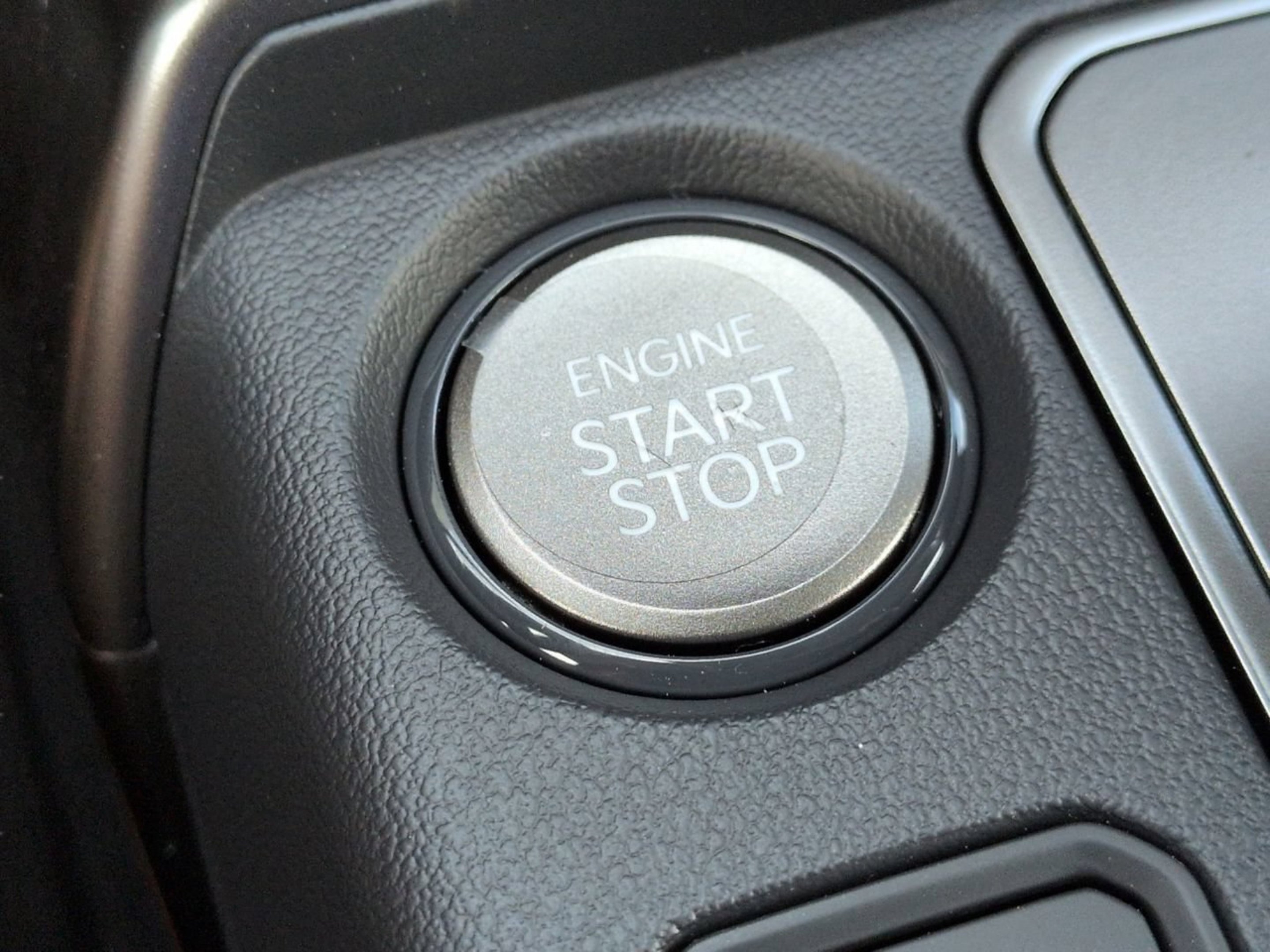 New 2027 Snow White Pearl Kia EX image 36