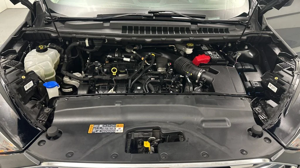 Used 2020 Gray Ford SE image 11