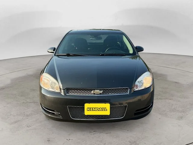 Used 2012 Gray Chevrolet LT image 2