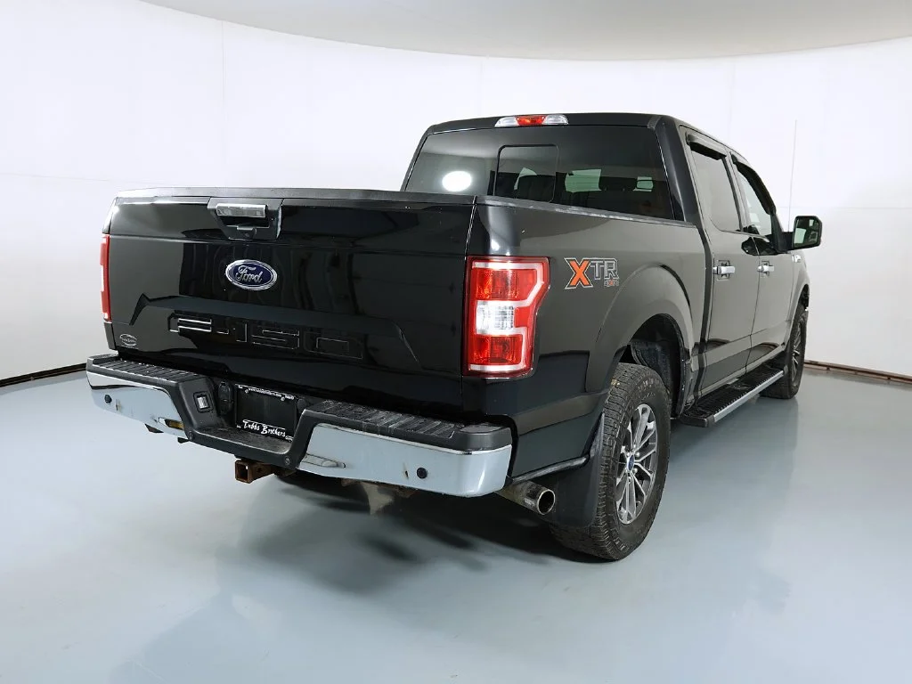 Used 2019 Black Ford XLT image 5