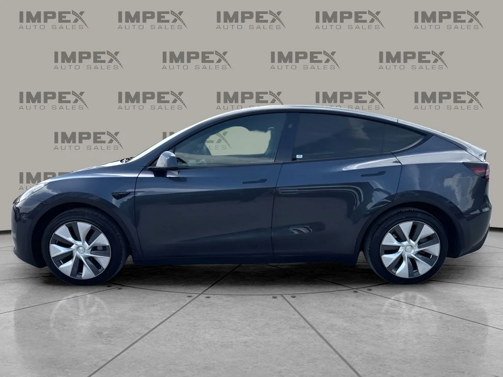 Used 2024 Black Tesla Long Range image 2