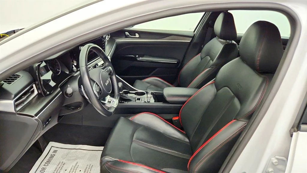 Used 2023 Glacial White Pearl Kia GT DCT FWD image 20