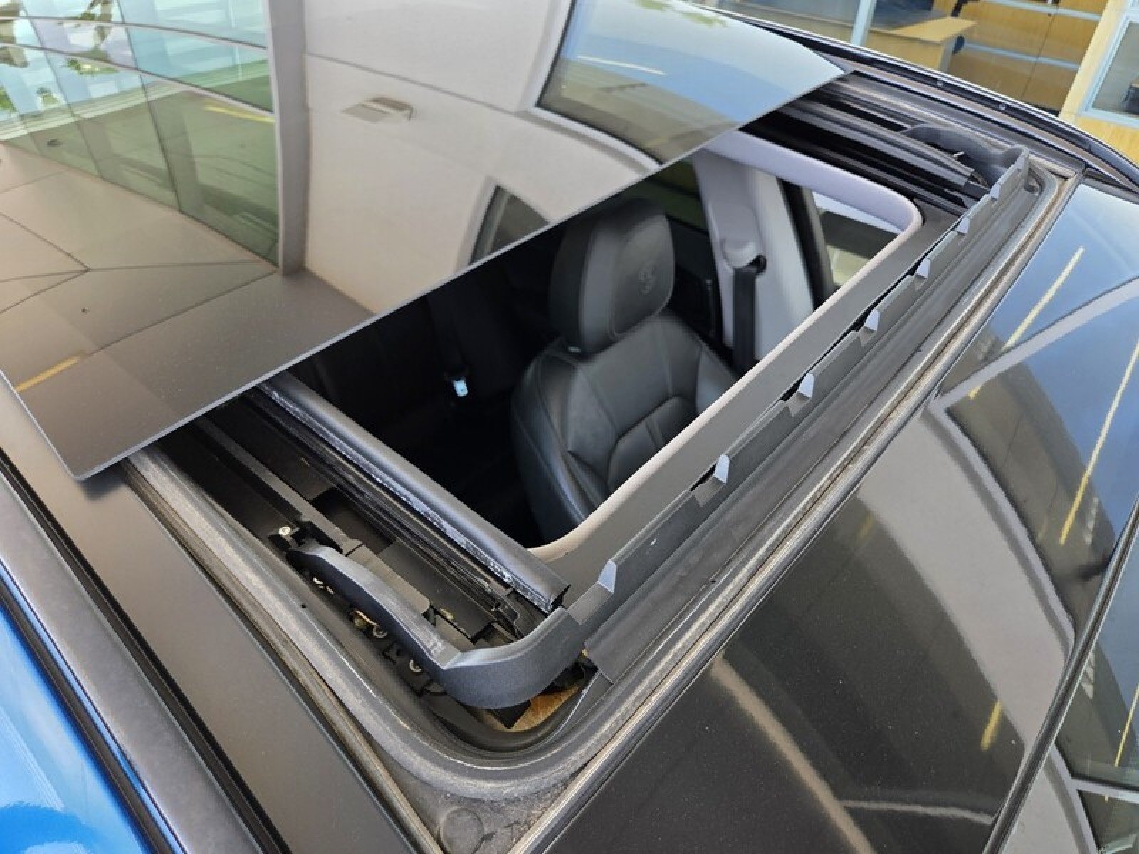 Used 2019 MISANO BLUE MET Alfa Romeo  image 22