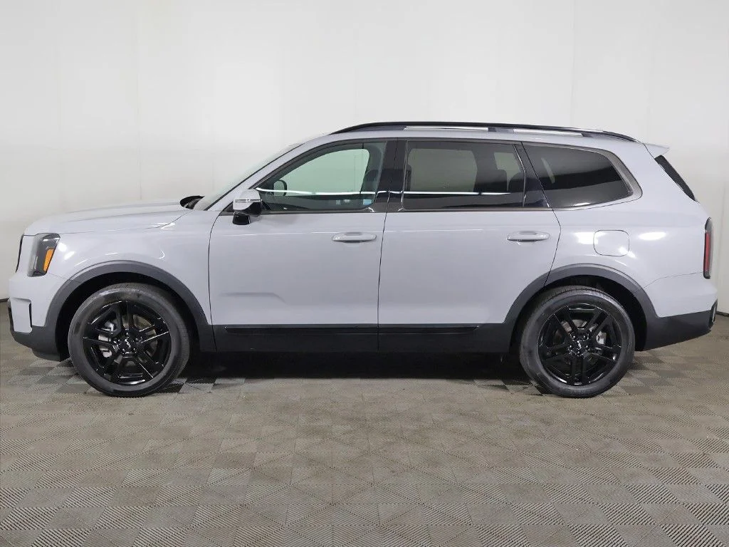 Used 2024 Gray Kia SX X-Line image 21
