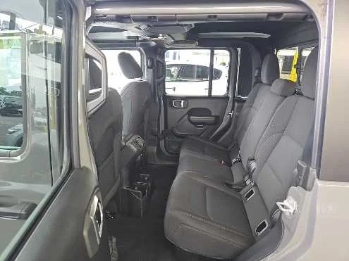 Used 2023 Sting-Gray Clearcoat Jeep Sport S image 11