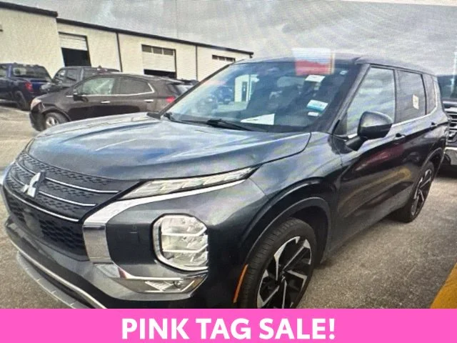 Used 2024 Black Mitsubishi SE image 1