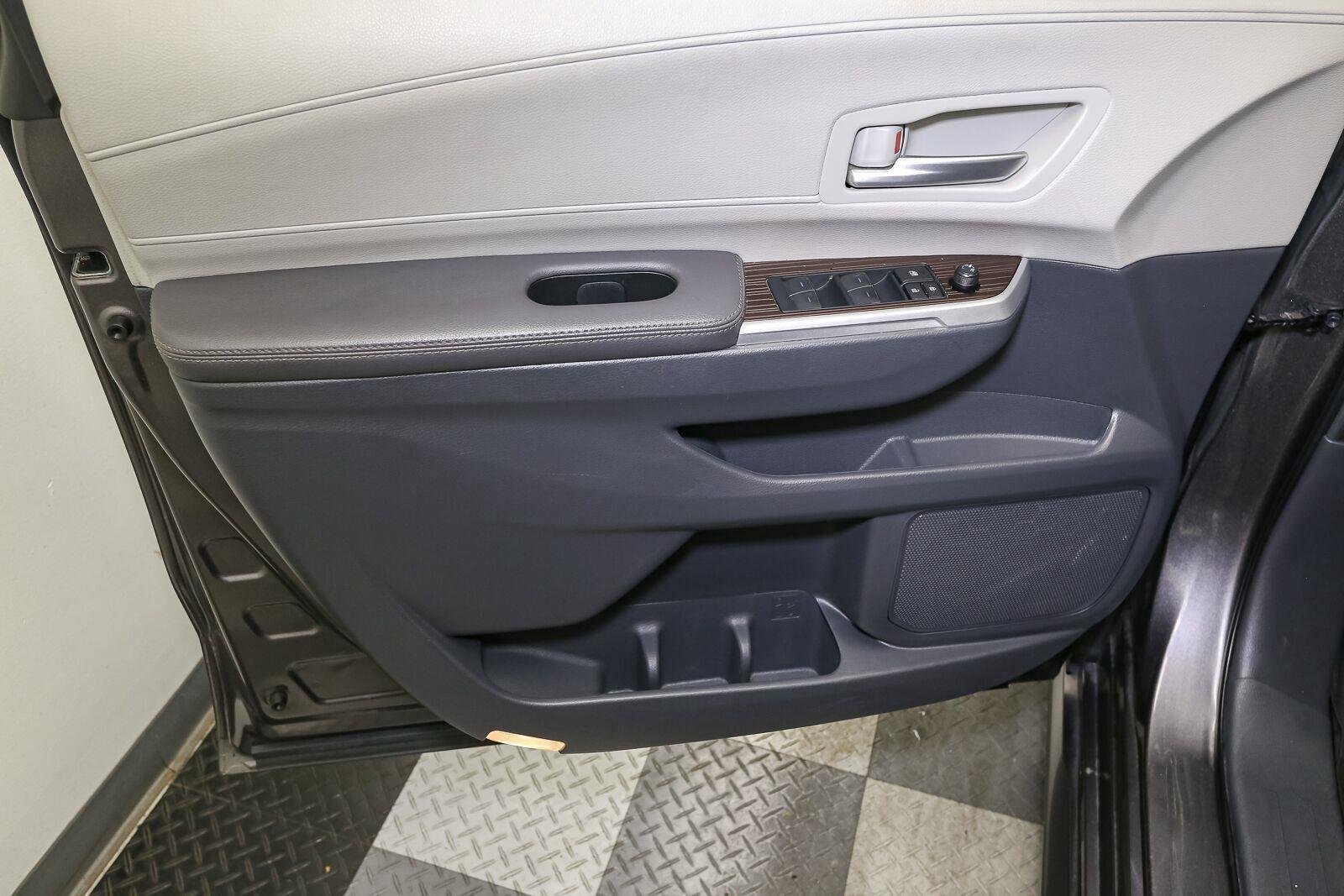 Used 2024 GY Toyota XLE image 41
