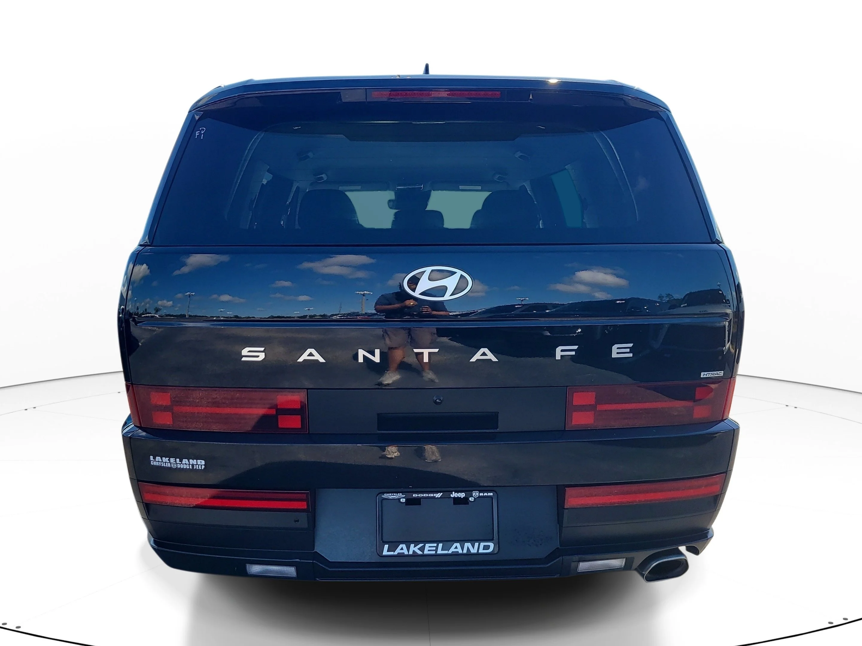 Used 2025 Phantom Black Hyundai SE image 5