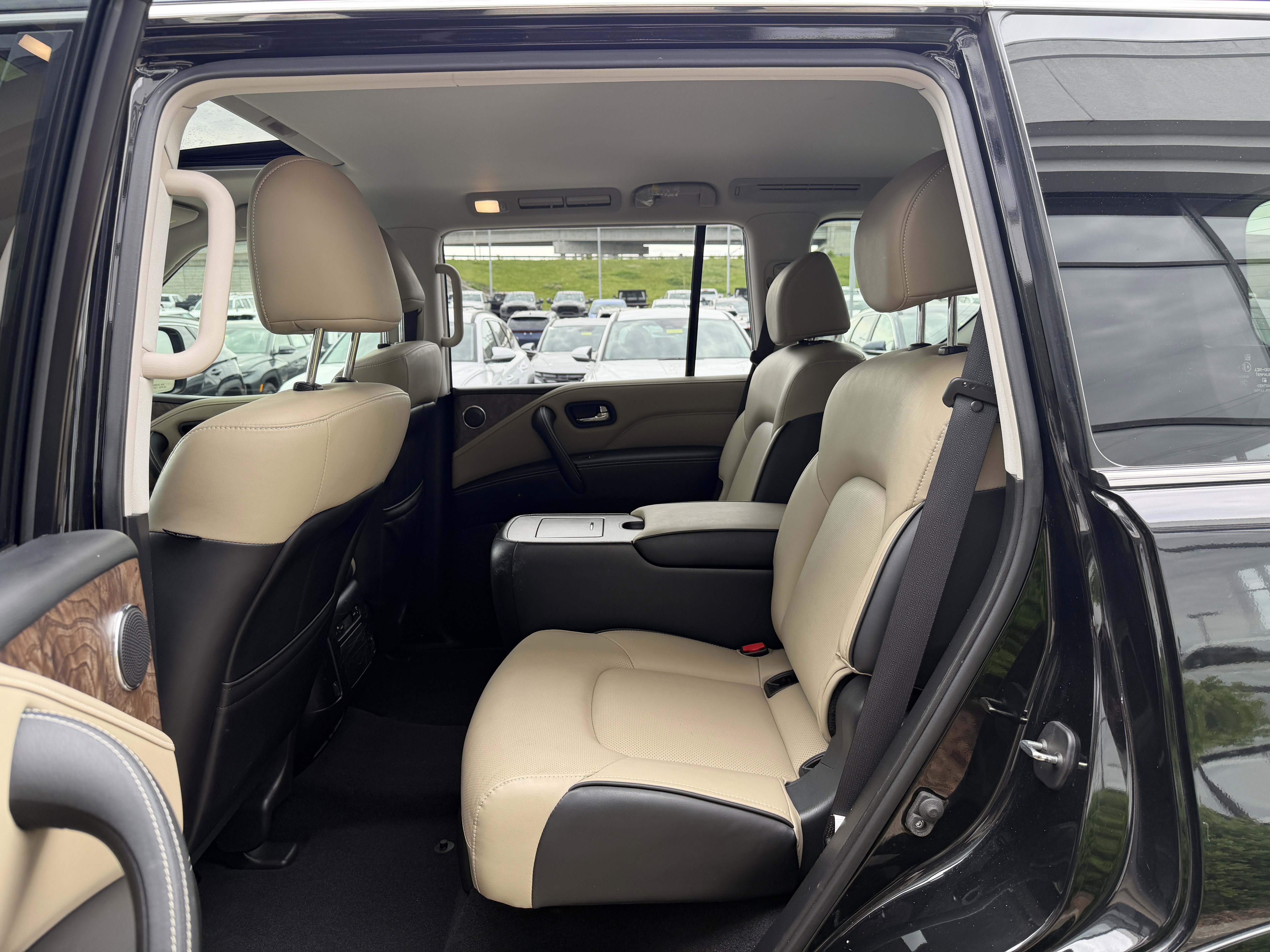 Used 2021 Mineral Black INFINITI Premium Select image 30