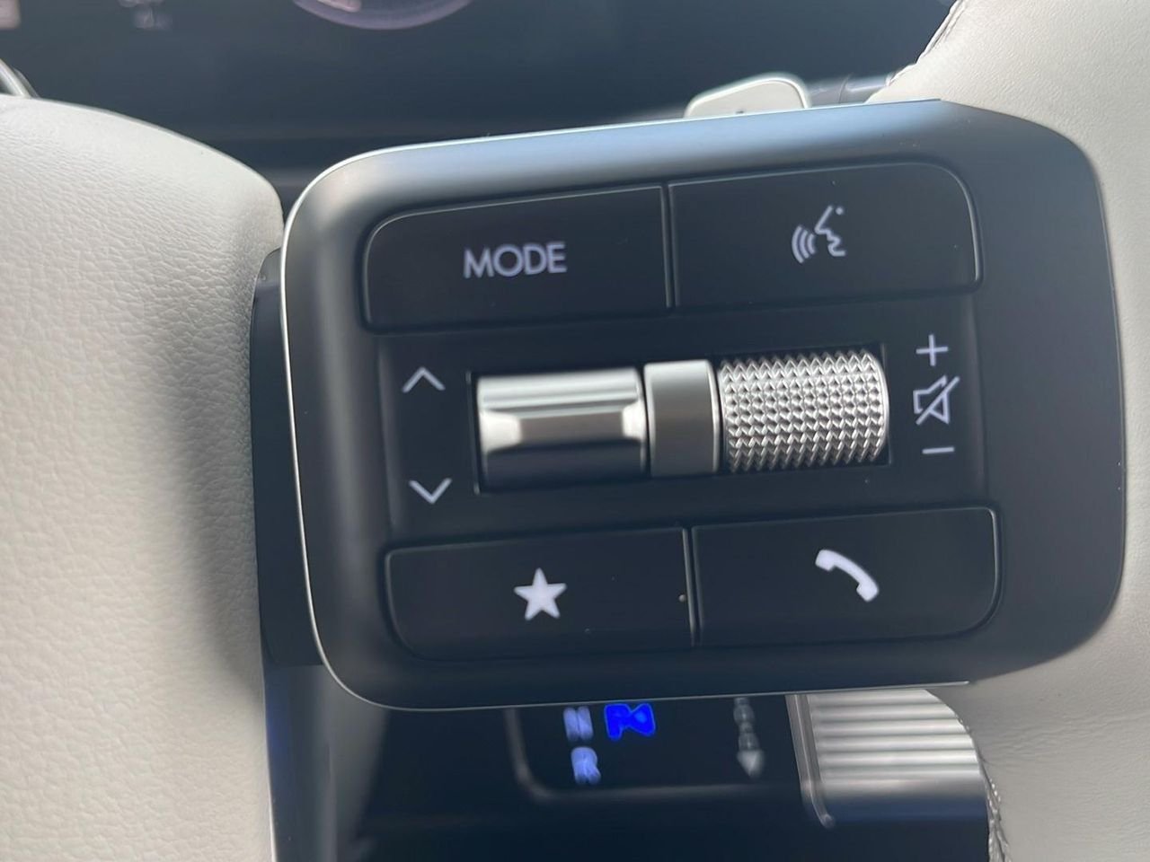 New 2026 Hampton Gray Hyundai SEL AWD image 55