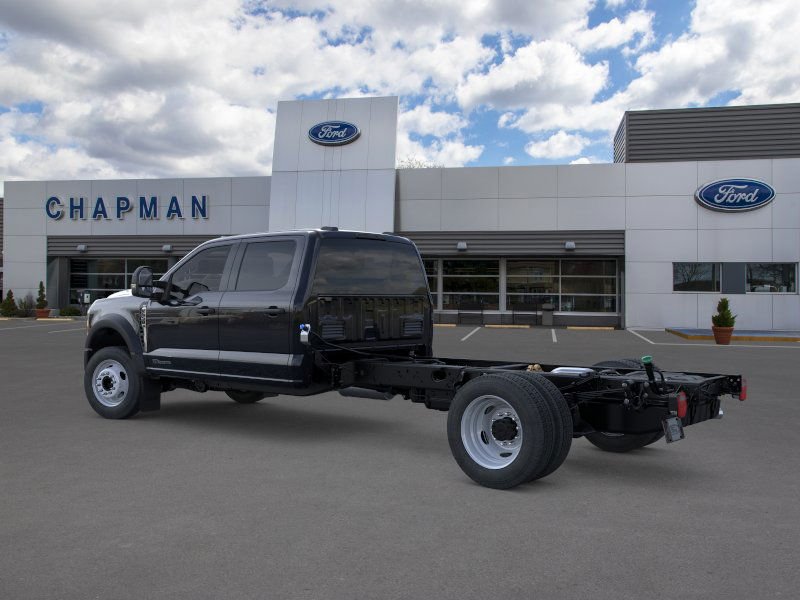 New 2026 Agate Black Metallic Ford F-550® XLT image 4