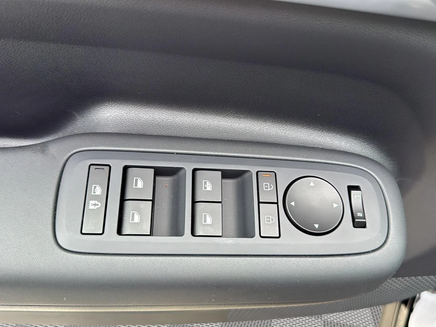 Used 2026 Phantom Black Hyundai SE image 18