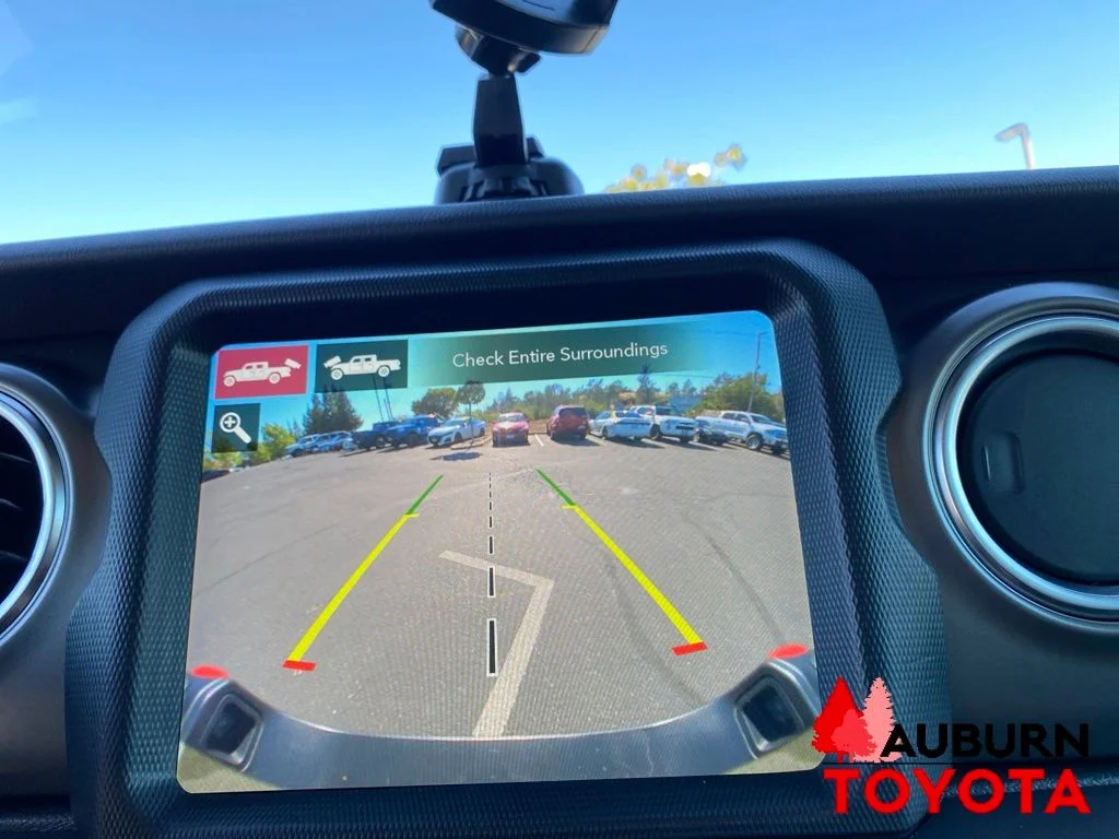 Used 2021 Green Jeep Rubicon image 41