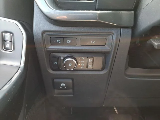 Used 2023 Silver Ford XLT image 22