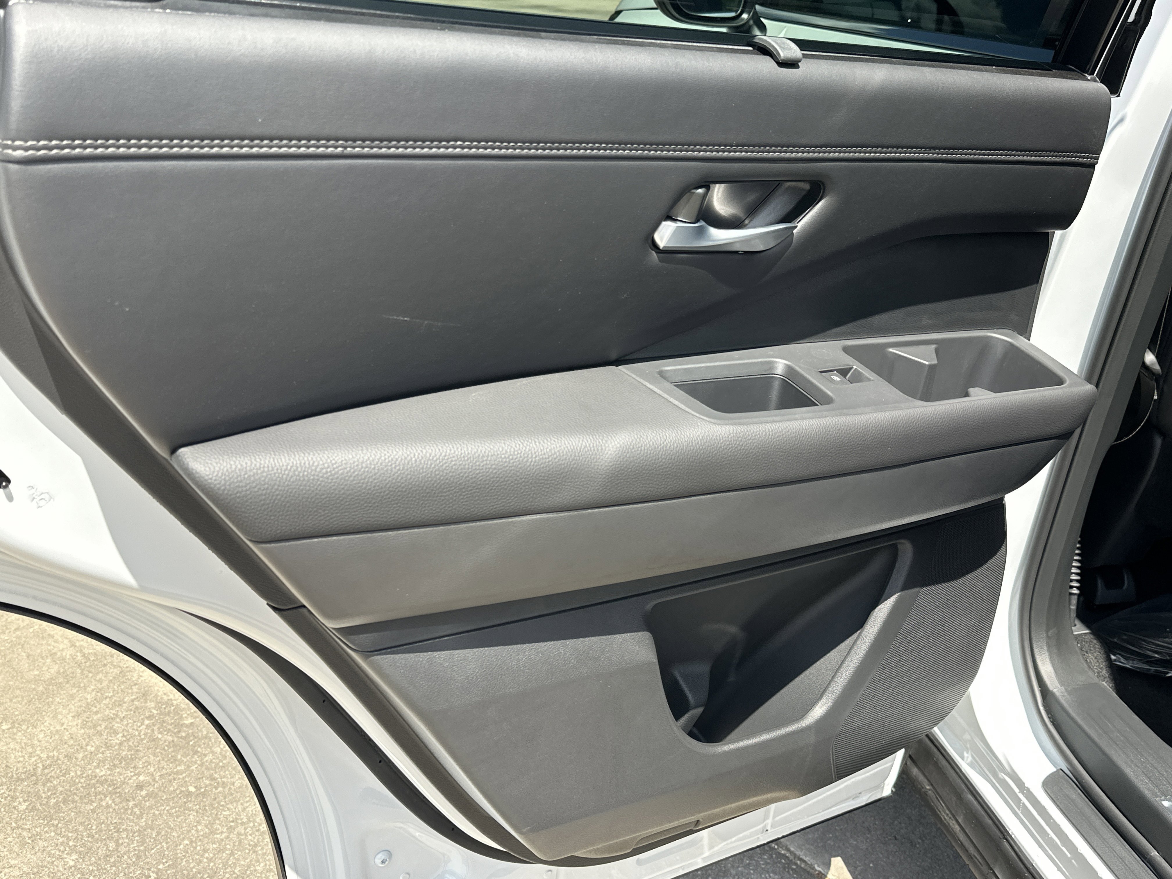 New 2026 Everest White Pearl Tricoat Nissan Platinum image 22