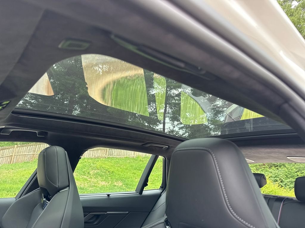 New 2027 White BMW Base image 23