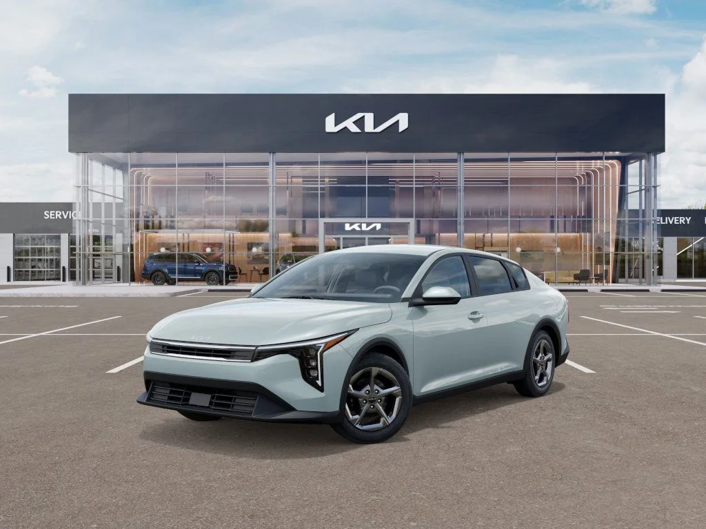 2026 Kia K4 LXS AT's photo