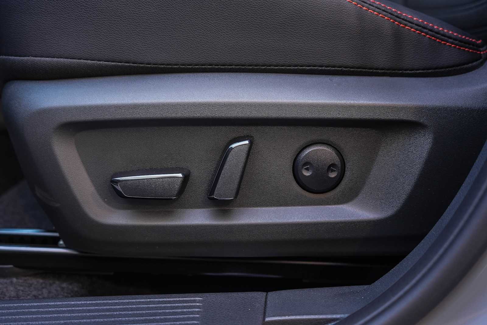 New 2026 Boulder Gray Pearl Nissan Rock Creek® image 21