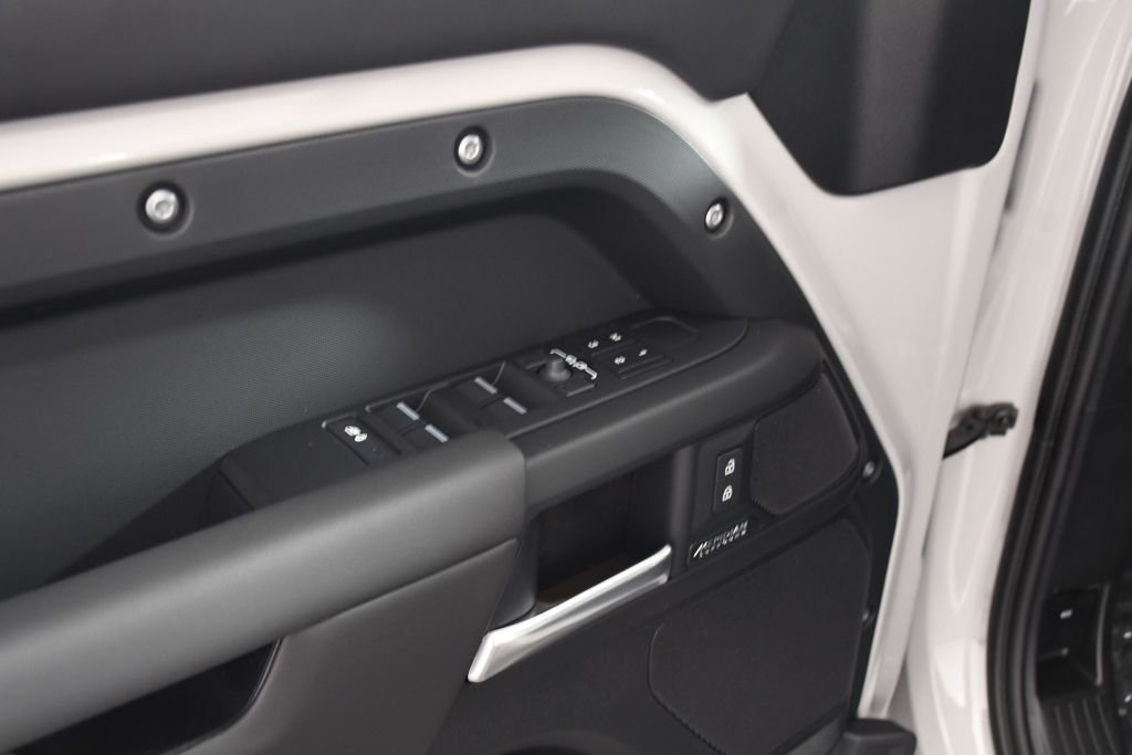 New 2026 Borasco Grey Land Rover X-Dynamic SE image 15
