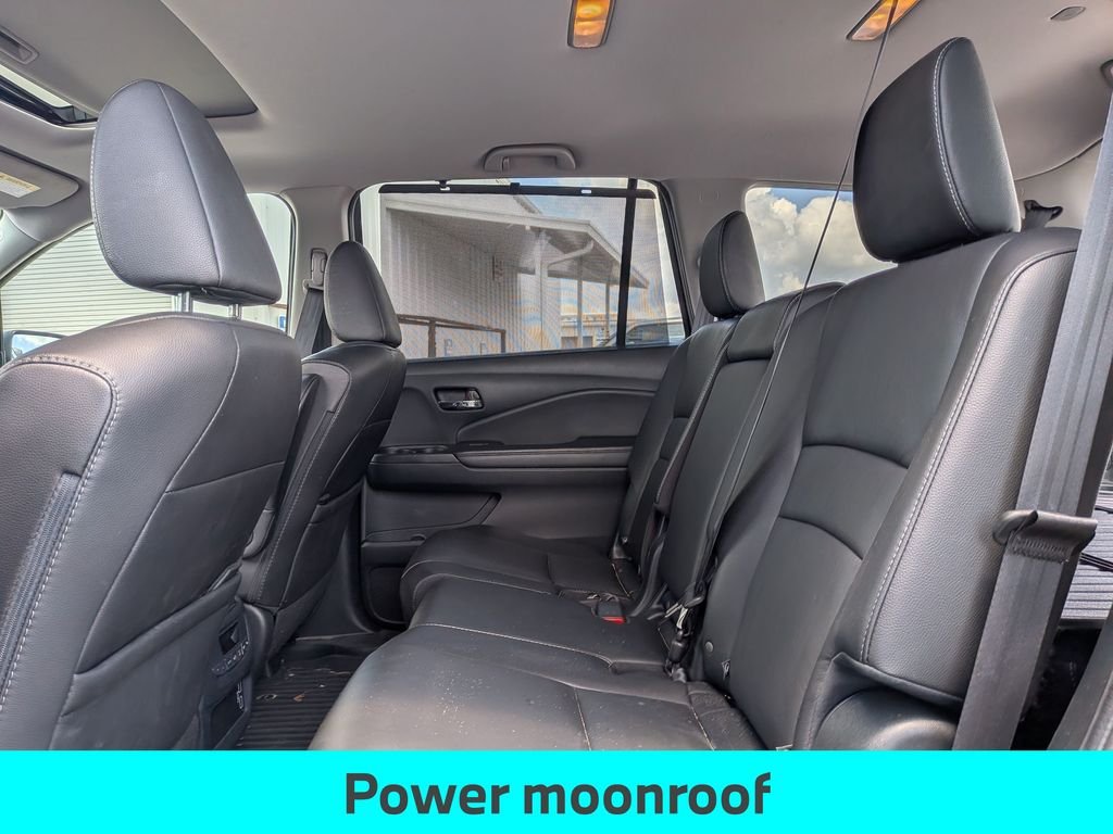 Used 2022 Black Honda EX-L image 25