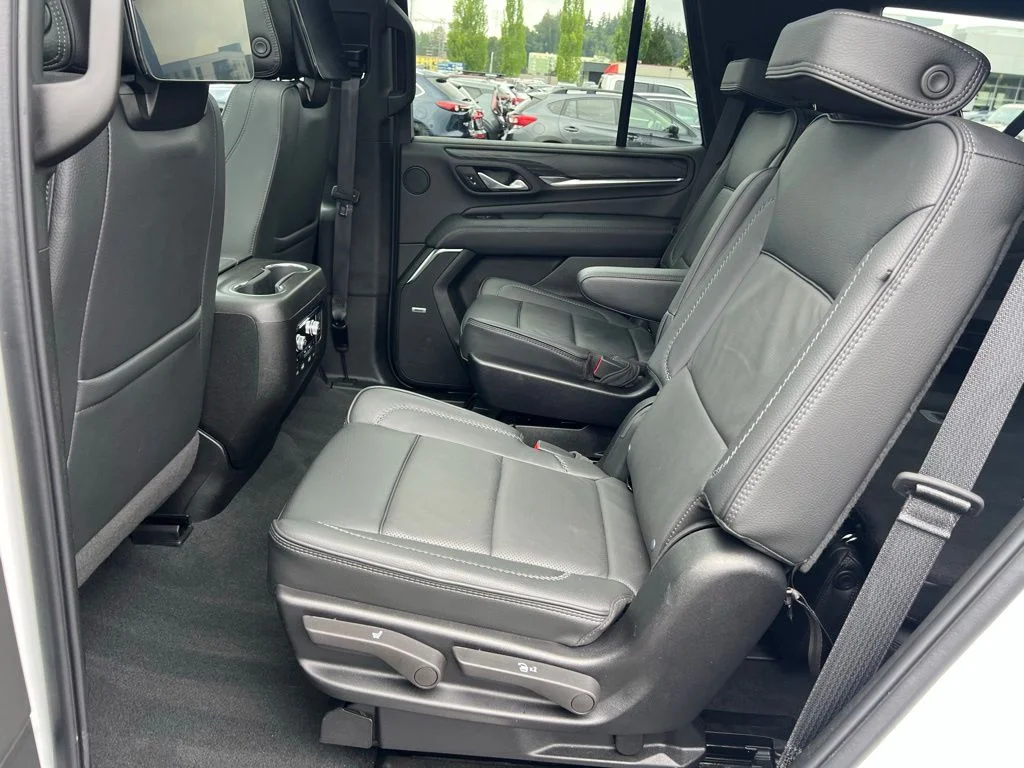 2024 GMC Yukon Denali - Photo 15
