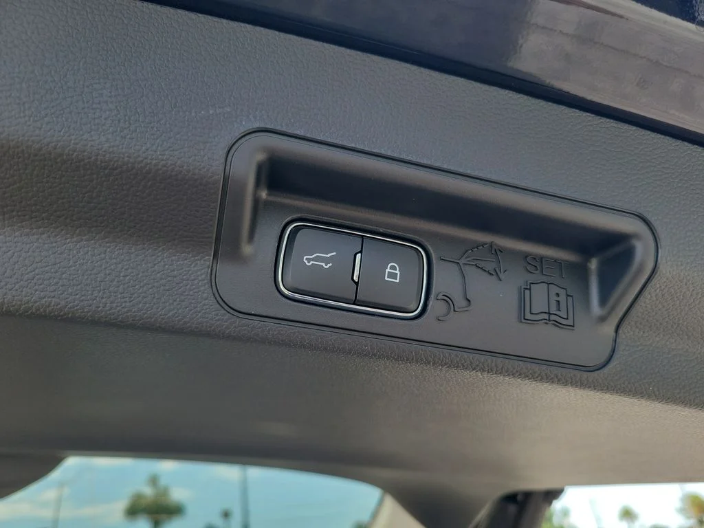 New 2026 Agate Black Metallic Ford Active image 8