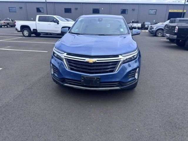 Used 2024 Lakeshore Blue Metallic Chevrolet LT image 2