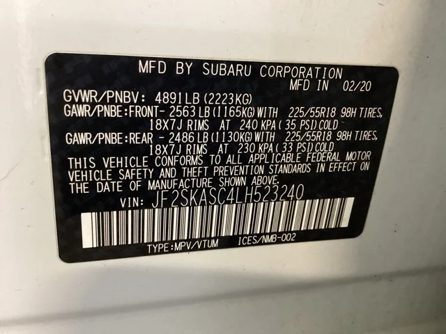 Used 2020 Crystal White Pearl Subaru Limited image 16