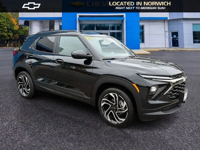 New 2026 Mosaic Black Metallic Chevrolet RS image 31