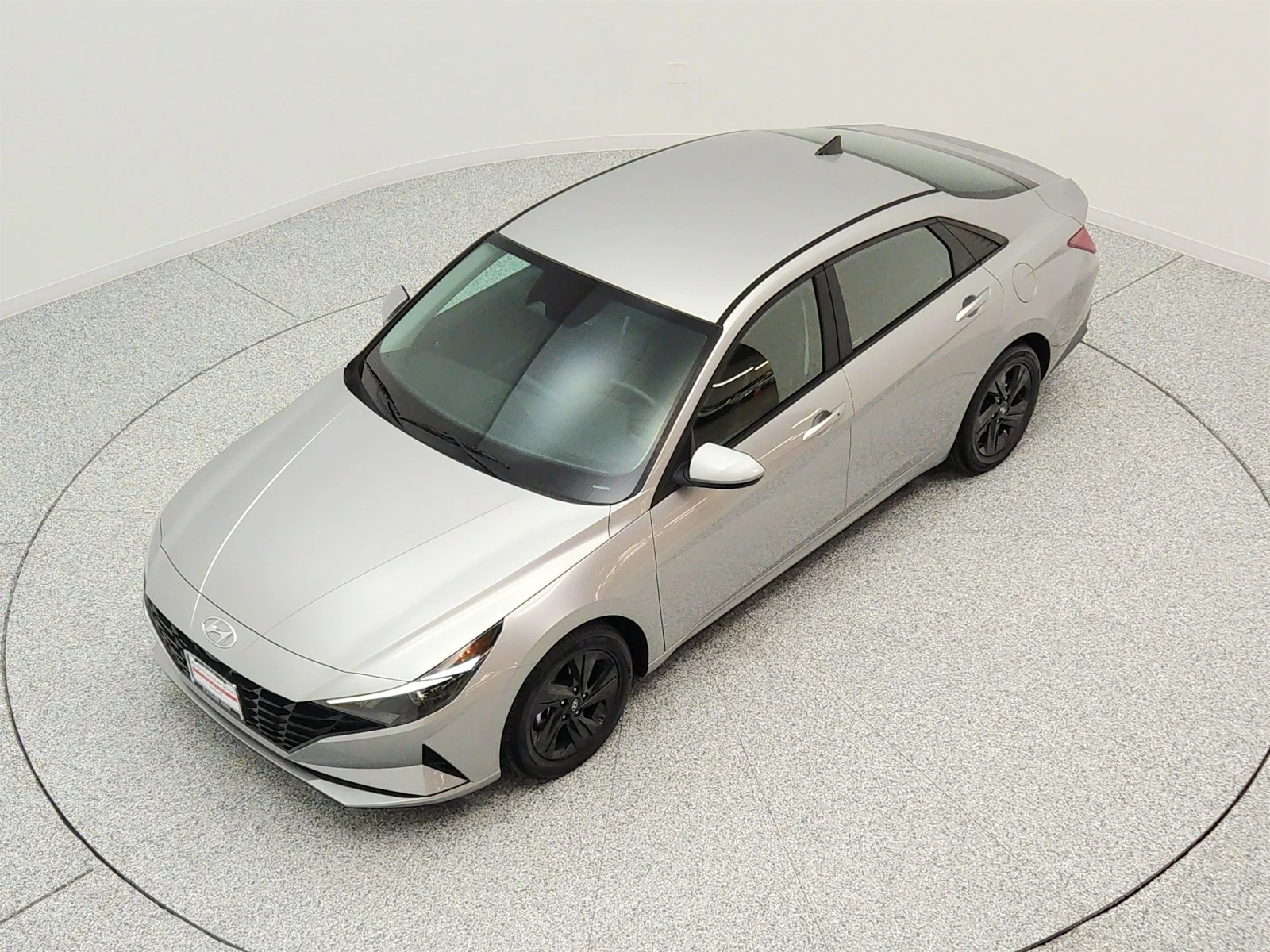 Used 2021 Shimmering Silver Pearl Hyundai SEL IVT image 22