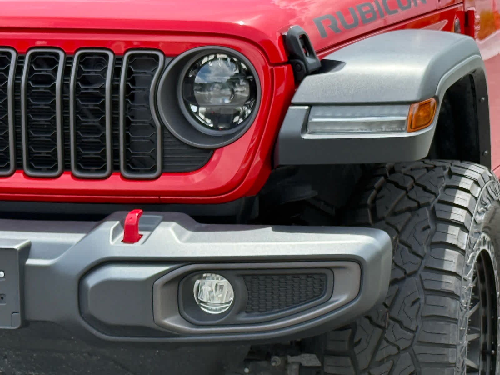 Used 2024 Firecracker Red Clearcoat Jeep Rubicon image 10