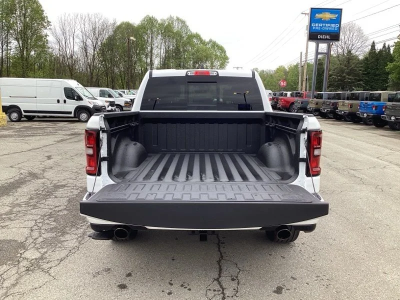 New 2026 Bright White Clear-Coat Exterior Paint RAM Laramie image 14