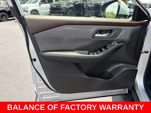 Used 2023 Silver Nissan SV image 12