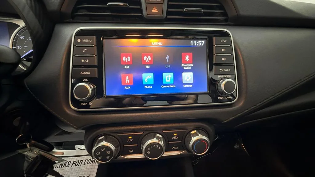 Used 2024  Nissan S image 20