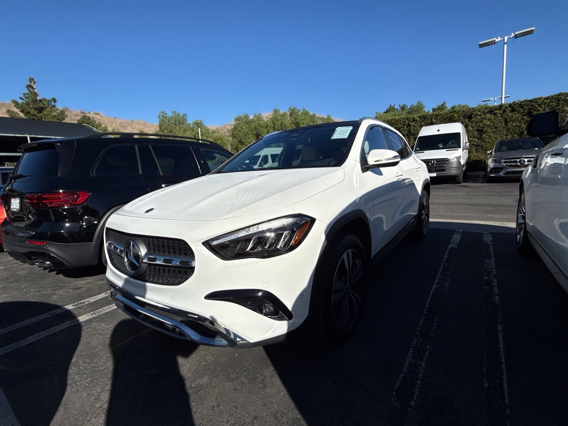 Used 2024  Mercedes-Benz GLA 250 image 1